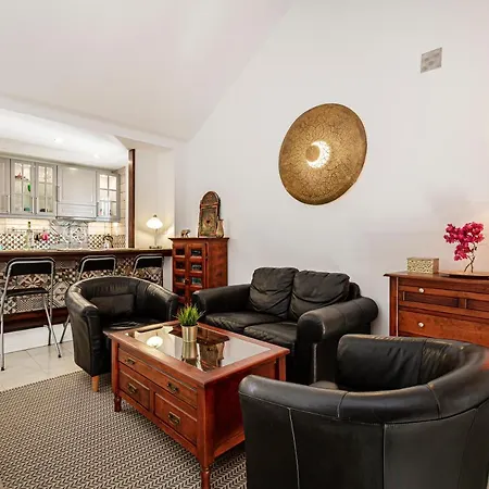 El Zafiro Nyaraló Puerto del Carmen