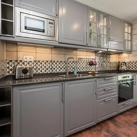 El Zafiro Nyaraló Puerto del Carmen